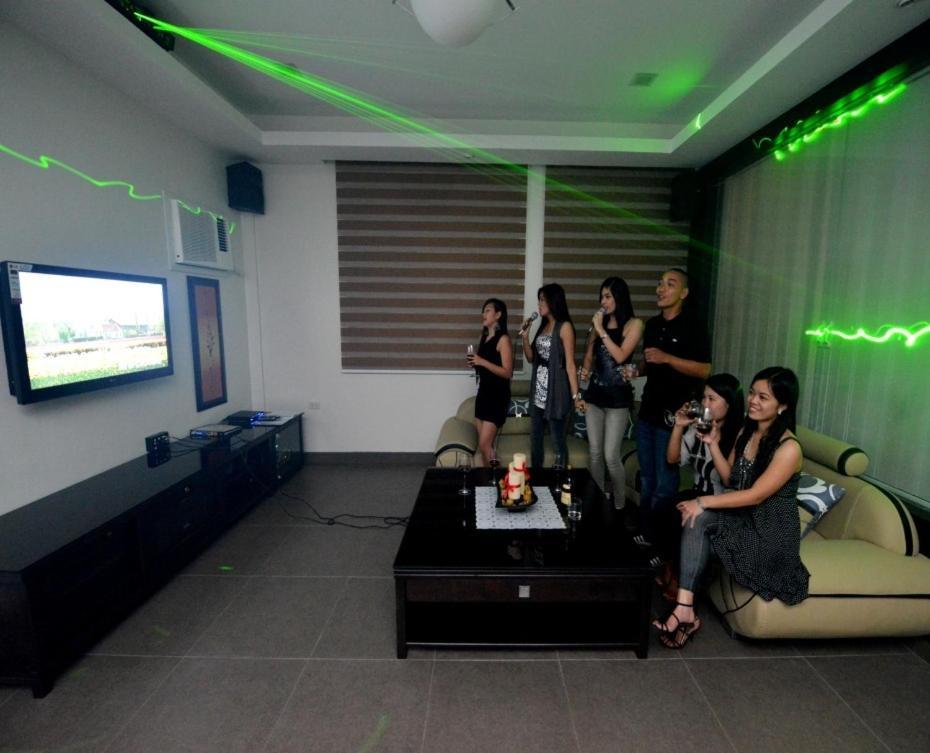 Hollywood Drive-In Hotel Baguio City Quarto foto